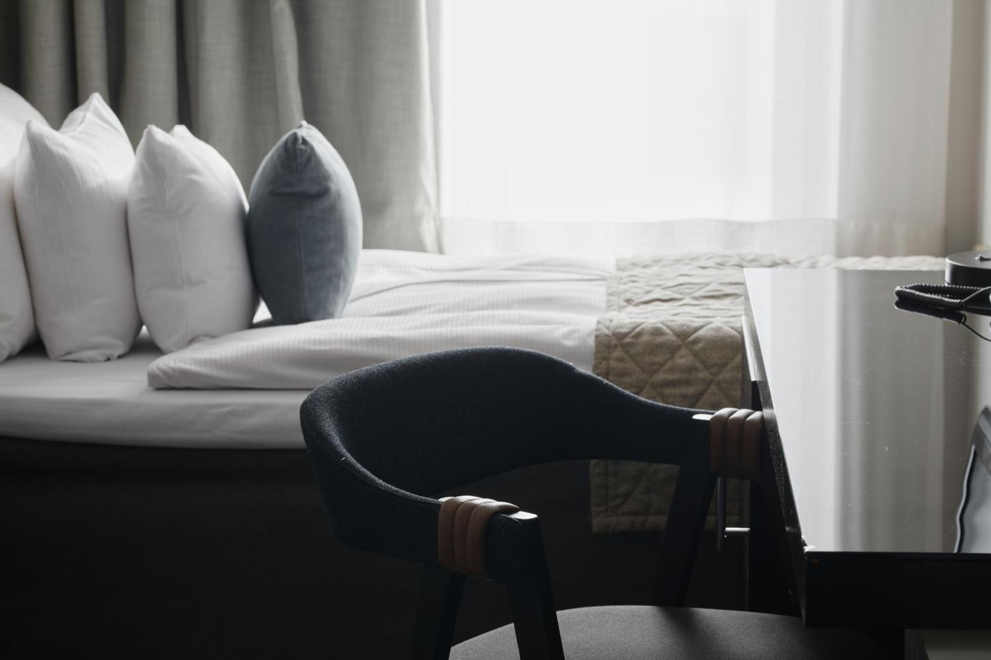 Clarion 4*